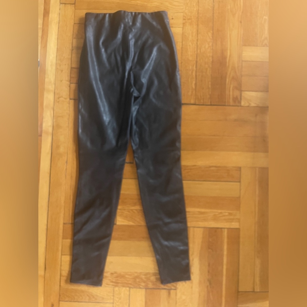 Fake leather leggings